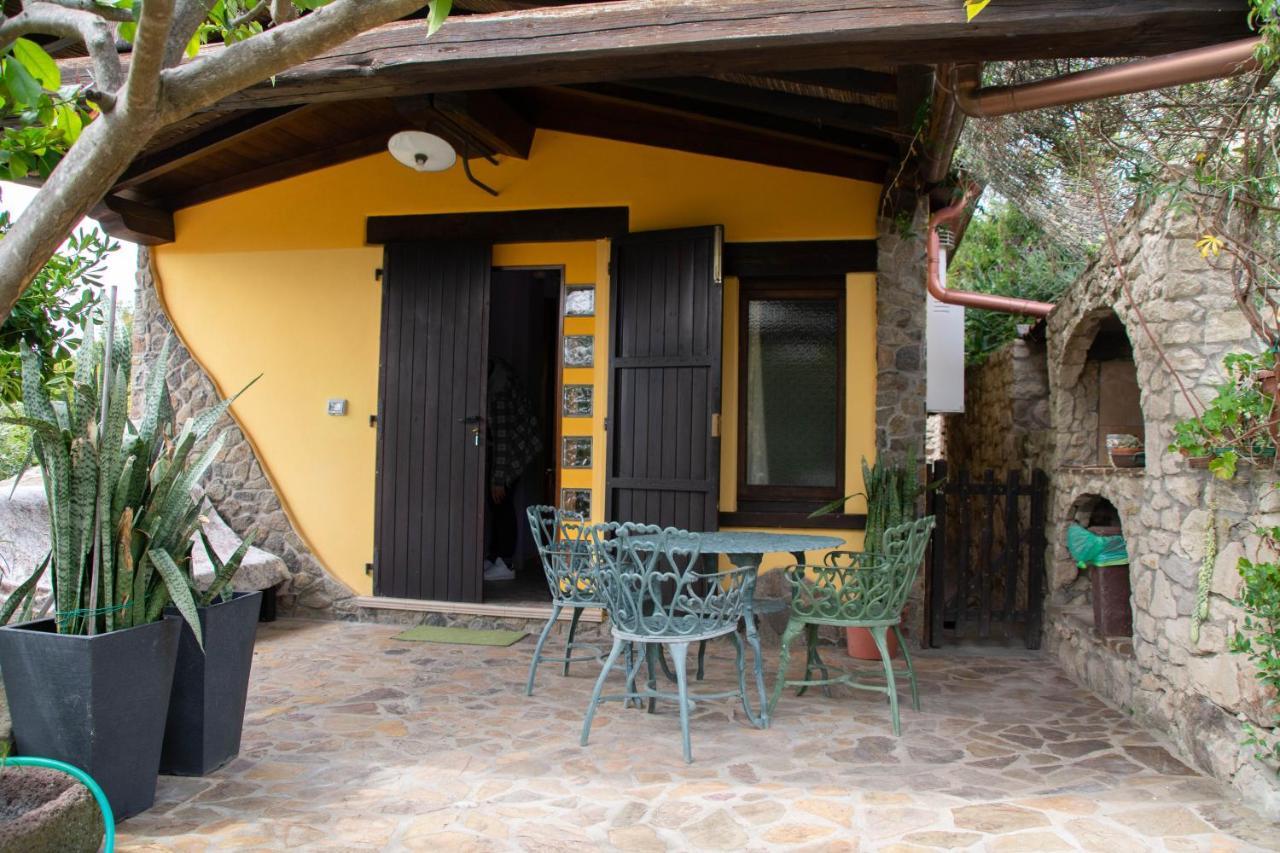 B&B Il Giardino Arbus Eksteriør billede